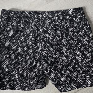 Apt. 9 Black and White Geometric Design